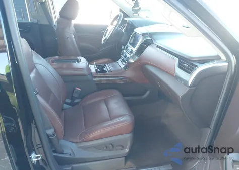 2018 Chevrolet Suburban K1500 Premier z USA, uszkodzony, nr VIN 1GNSKJKCXJR290901